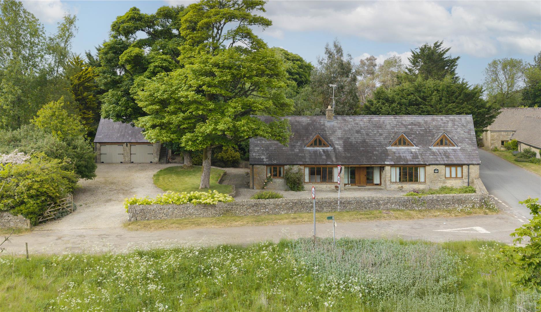 250523ManorCross-1001.jpg